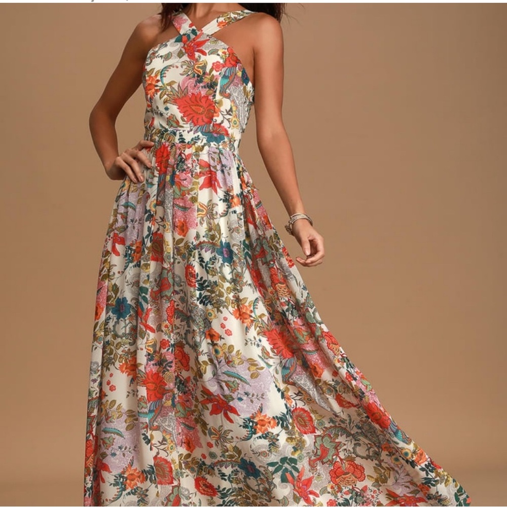Lulu’s- Lilja Cream Floral Print Maxi Dress
Lulus- size S- BRAND NEW, NEVER WORN
